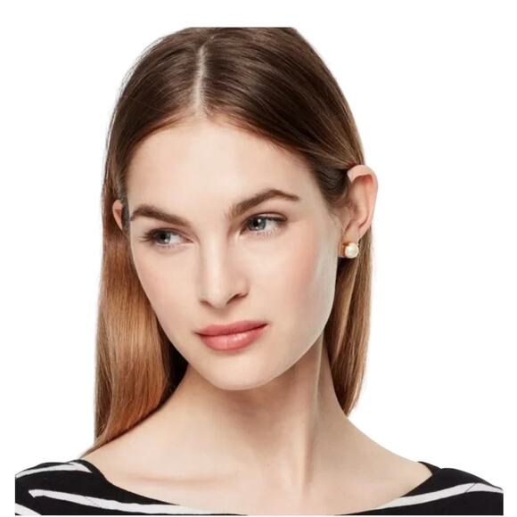 NWT! Kate Spade Pearl Gumdrop Studs in Cream / Gold - Picture 5 of 5